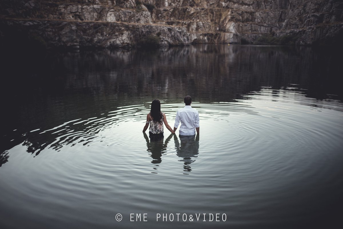 Una #preboda pasada por agua... Lo mejor para estos calores!! #boda #love #photography #wedding #weddingphotographer