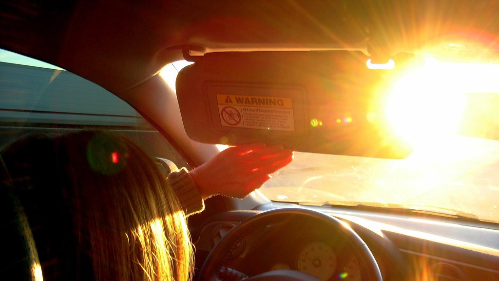 CARFAXca's tweet photo. Park in shade when possible. Extreme heat can damage upholstery & make windshield chips expand #caradvice #summer https://t.co/GuZU2rYtrw