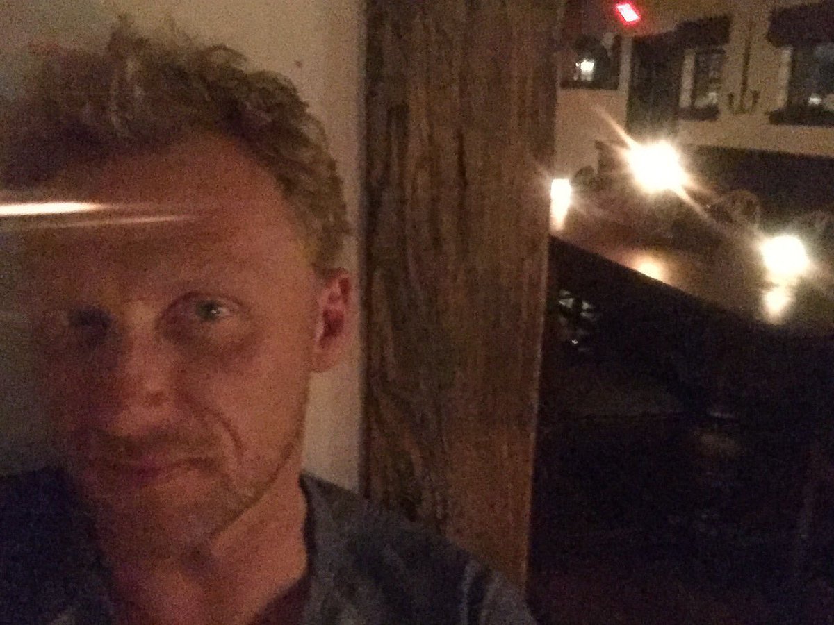 Team_McKidders's tweet photo. PHOTO - Kevin challenges you to guess where he is. Tweet him if you know!! 😝 https://t.co/OviRPhDLG4