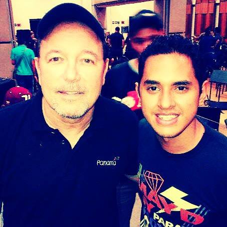 CharlieGsalsa's tweet image. Con @rubenblades  y @OscarDLeon 
#QuieroSer #SencilloPromocional