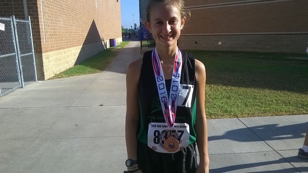 TXTunderTC's tweet image. Day 5, medal number 8!! Way to go Lisbeth! #steeplechase #Texas #thisiswhatwedo