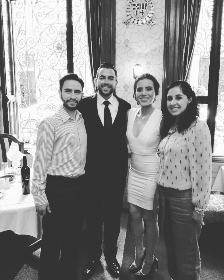 ponyandfuchi's tweet photo. Les compartimos algunas fotos de lo que nuestra boda civil ☺️ #wedding #weddintime #couple #love #barbarayricardo https://t.co/4gjE5n6t0l