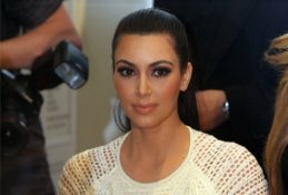 SpectorPR's tweet photo. As attention spans decrease, here are some tips marketers can learn from the Kardashians: https://t.co/ZYQ1CHajMp https://t.co/nURcyoeR8z