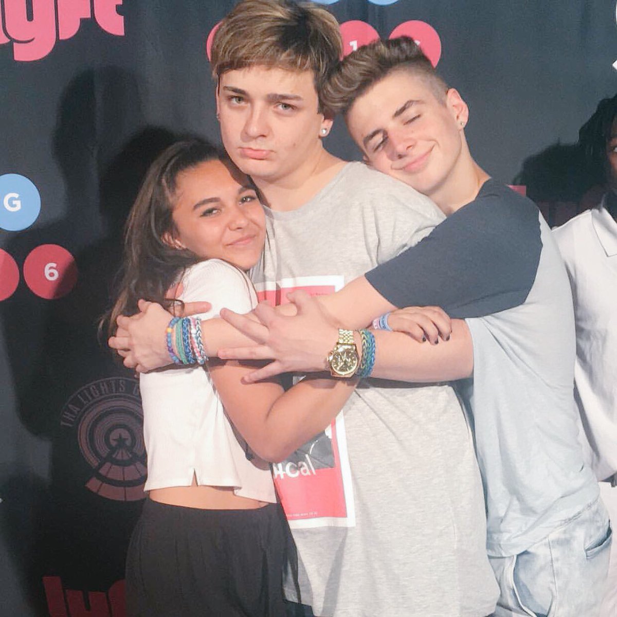 zachclayton's tweet photo. I love you guys :) https://t.co/GgUx90lg3r