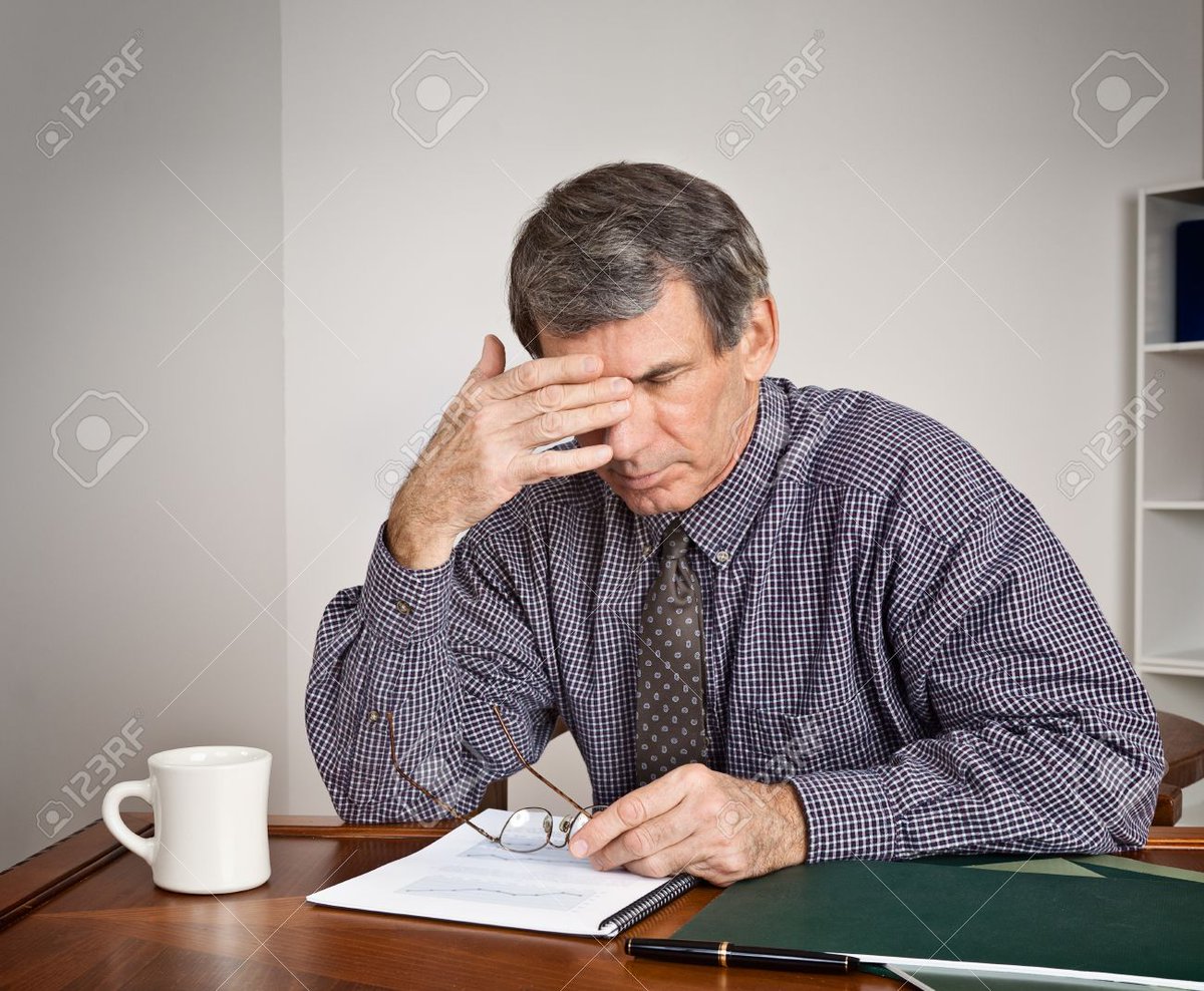 NateJ2015's tweet photo. Insurance agents in rugby be like https://t.co/YQICWVxha6