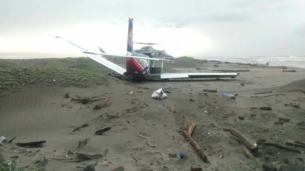 <a href="/GRIAA_COL/">GRIAA - AIG COLOMBIA</a> inicia investigación 03/08/16 19:10Z HK4856G PA28 Cercanias Pto. Colombia, ATL 02 ilesos <a href="/AerocivilCol/">Aeronáutica Civil</a>