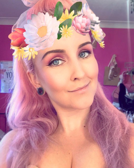 #snapchat #suicidegirls @suicidegirls #sguk #selfie https://t.co/hyn8CoBIzu<a href="/tag/snapchat"class="tags">#snapchat</a><a href="/tag/suicidegirls"class="tags">#suicidegirls</a><a href="/tag/sguk"class="tags">#sguk</a><a href="/tag/selfie"class="tags">#selfie</a>