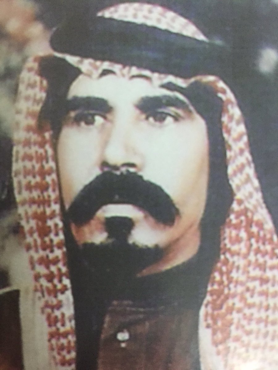 czz2zf's tweet photo. الشيخ / فارس ابن محمد ابن ضاري ابن برغش ابن فارس ابن نعيس ابن الحودله ابن عرار ابن طواله 
شيخ الاسلم https://t.co/g18JV4MSxB