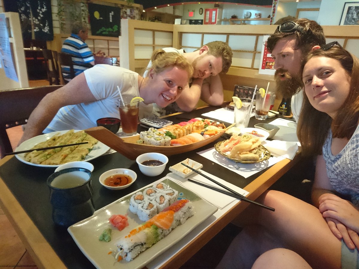 KingsJitsu's tweet photo. Sushi in Peterburough. #jitsuint2016 #jitsulove #jitsufamily https://t.co/njpmH8DXyV