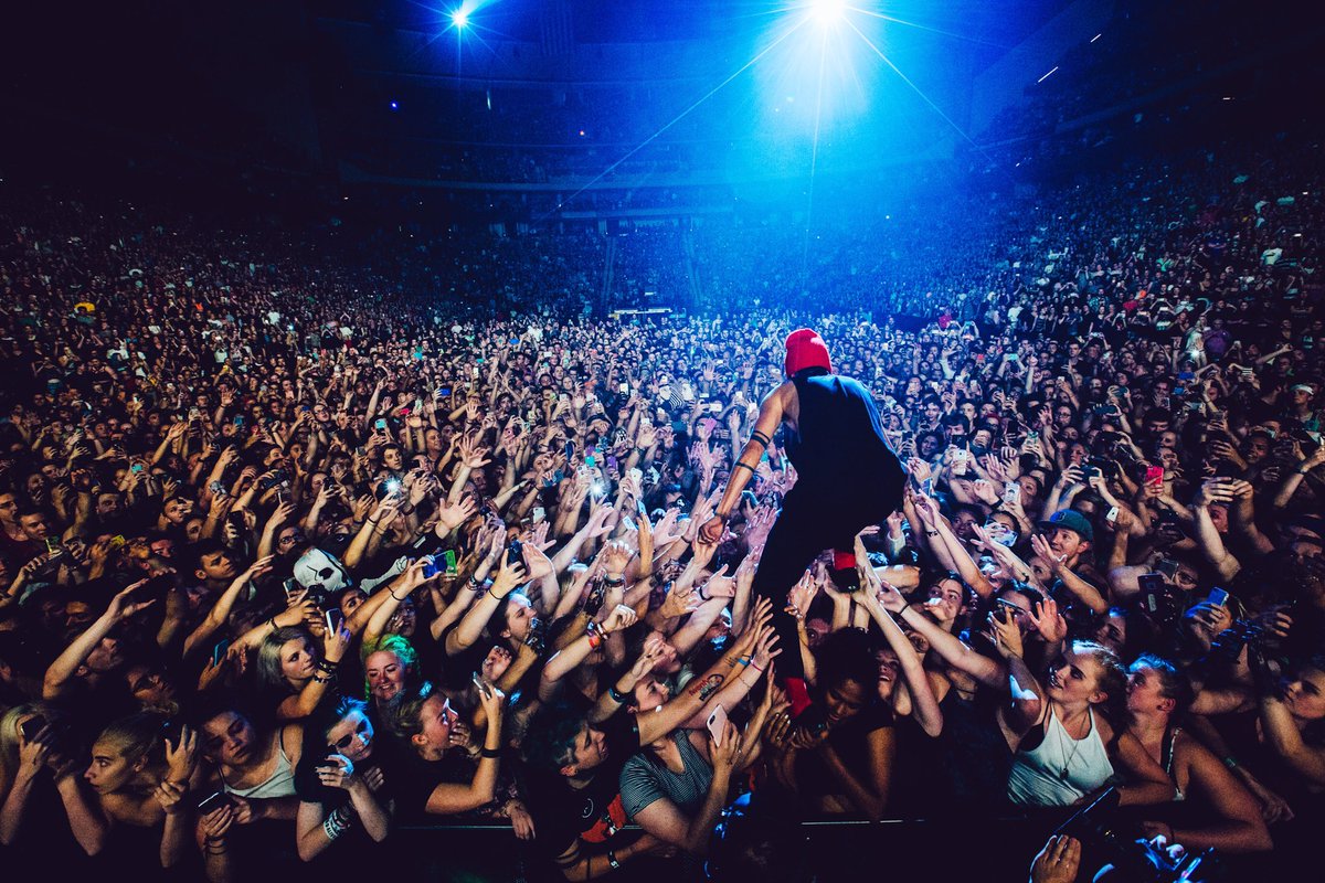 twentyonepilots's tweet image. • #ERS2016 in st paul, mn. [photos by @bradheaton]