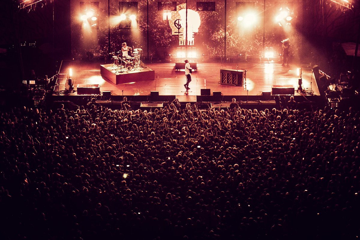 twentyonepilots's tweet image. • #ERS2016 in st paul, mn. [photos by @bradheaton]
