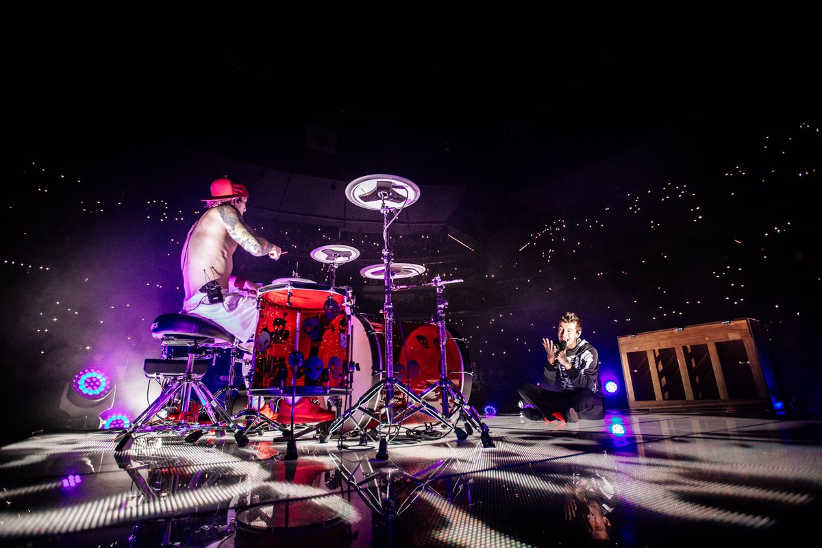 twentyonepilots's tweet image. •• #ERS2016 in st paul, mn. [photos by @bradheaton]