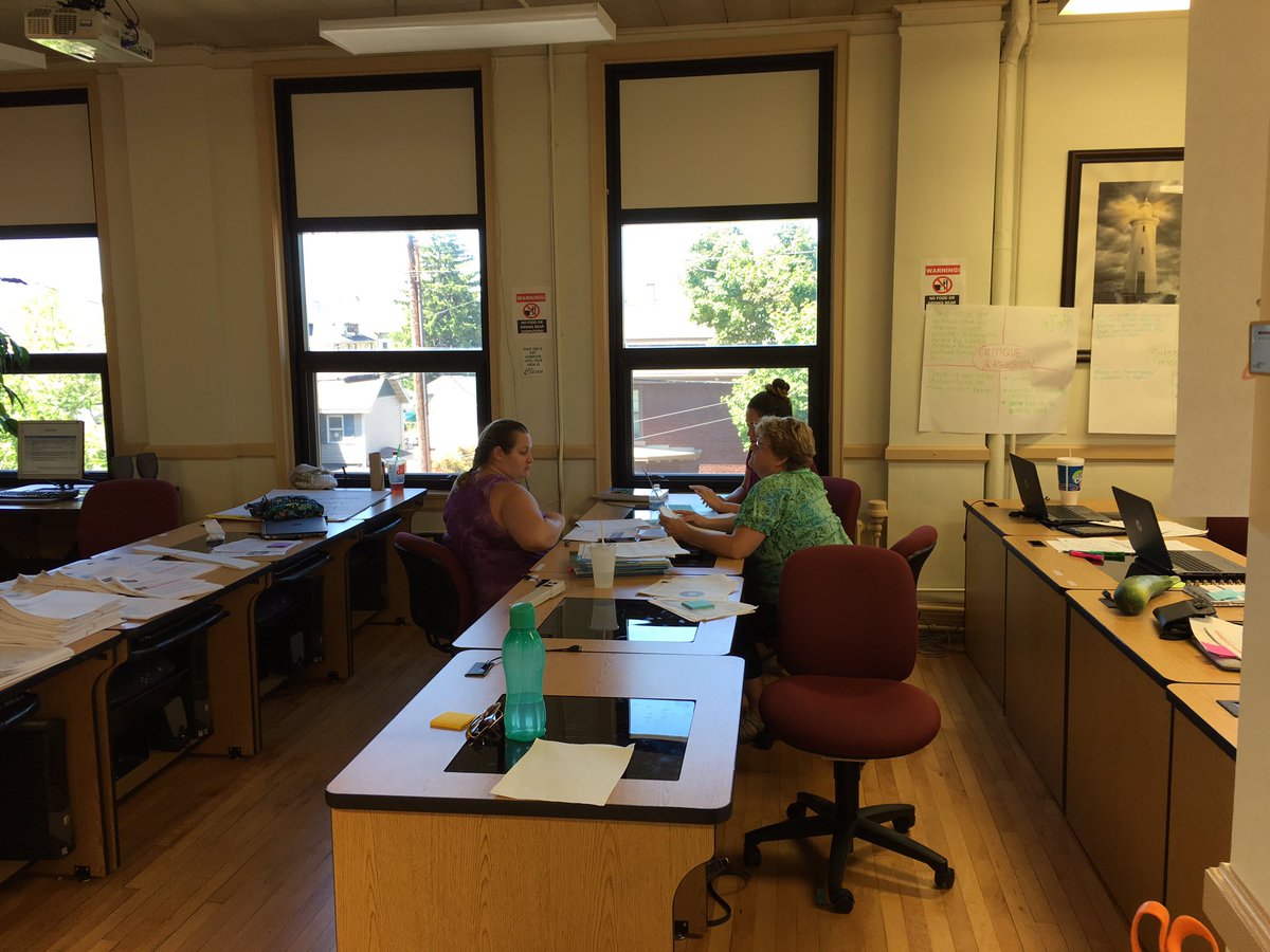 JMcCarthyEdS's tweet photo. Collaboration in action #scspbl https://t.co/xIkbEJ1Byz