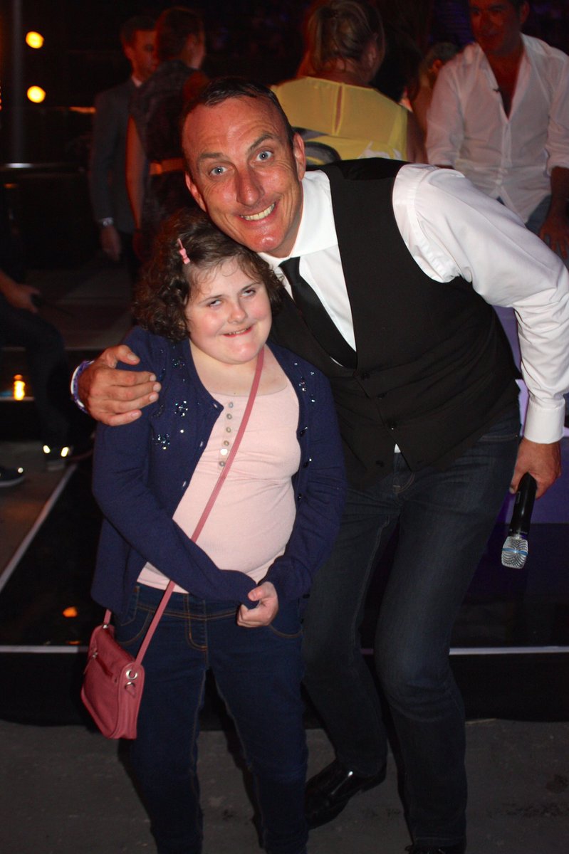 neilpugh72's tweet photo. @officialroycey 
2 years today since we last saw you 😘

#happybirthdayfromwembley
#needtoseeyouagainsoon 
X https://t.co/PGJOnFJN4g