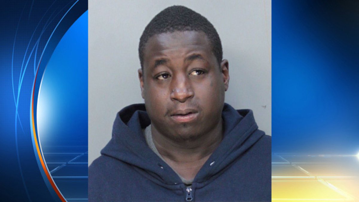 #BREAKING Man arrested in fatal shooting of mother, 2 teens in southwest Miami-Dade bit.ly/2aOwn2m?utm_me… https://t.co/Zn61rmyHNH