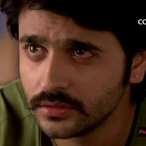 dizilerim01's tweet photo. #sensizolmaz @kanal7  #rudra #ve #parvati #paro bu adamın #duygusal #romantik #öfke #aşk dolu hallerini çok özledik https://t.co/lxyllwTl2Q
