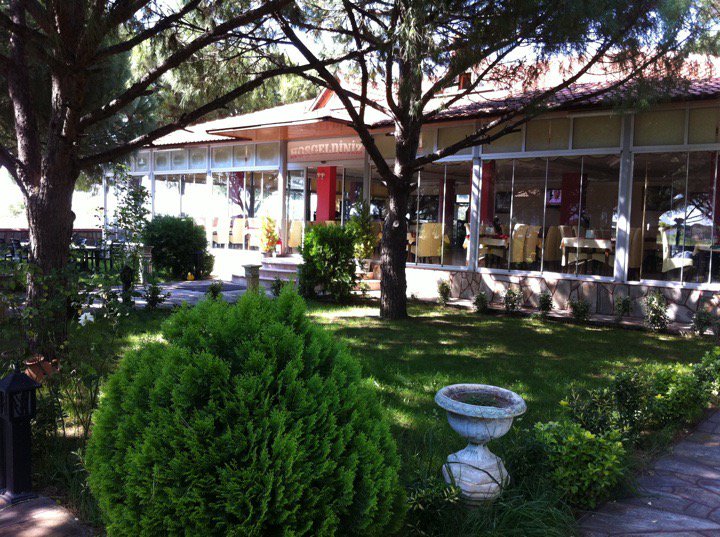 sezorro's tweet photo. "#Pastırma #humus 👏🏻" #FoursquareFind @İmrenParkRestaurant https://t.co/JZ1AQ3sxsF #ayvalık  https://t.co/NeA9fQIo2N https://t.co/H5bELyWa0w