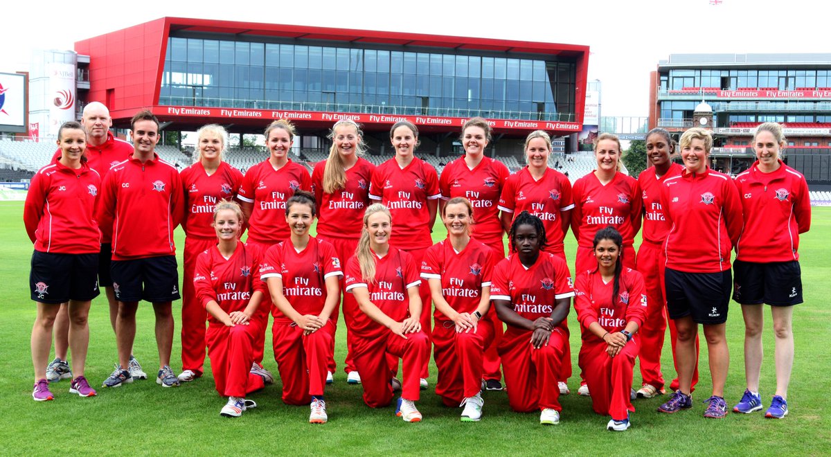 Sophecc19's tweet photo. Winnnerrsssssd are grinnnerrrssss πΉβ€οΈ #ThunderIsHere #redrose https://t.co/Hu8q6RxoWm