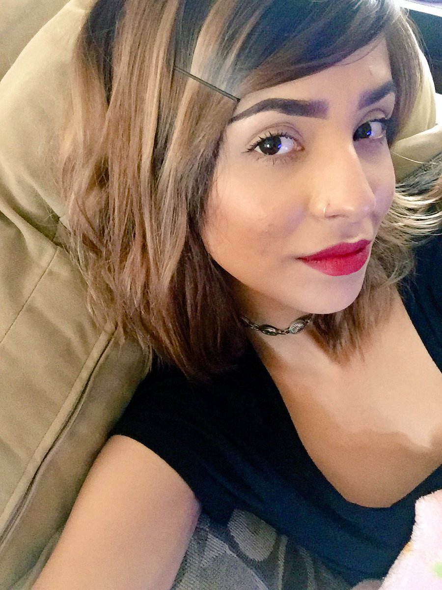 Wore all black today so it was only fitting to go with my Crimson Cat Katy Kat Matte lipstick from #KATYxCOVERGIRL 💋