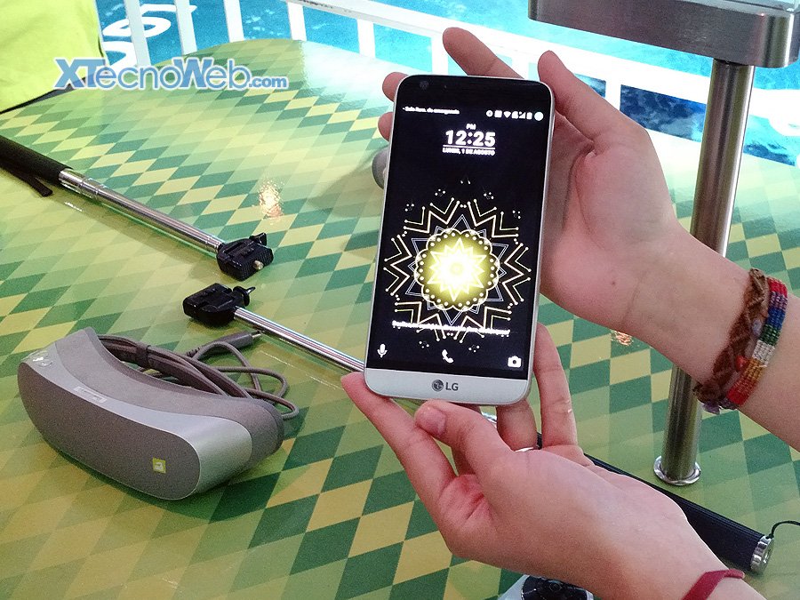 XTSocial's tweet photo. Te mostramos todo lo que pasó en el lanzamiento del #G5 de @LG_Argentina #PlayMore
https://t.co/YXUQlI0h0a https://t.co/se8aR1qlKL