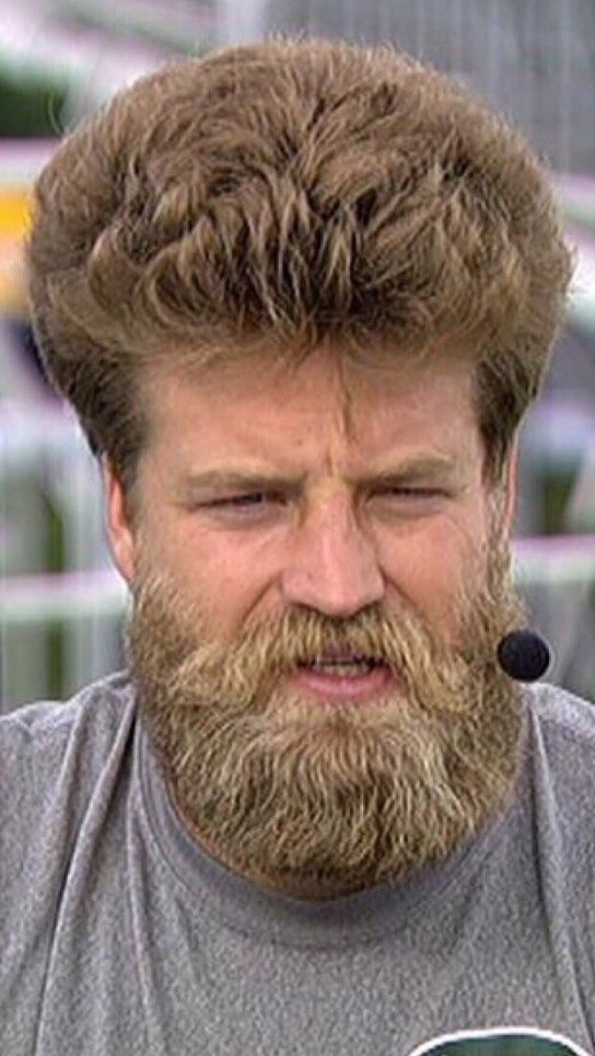 KFCBarstool's tweet photo. Ryan Fitzpatrick's look is ELECTRIC. That hair is somethin. He's turning into Toad from Mario https://t.co/ASfmvLRBXW