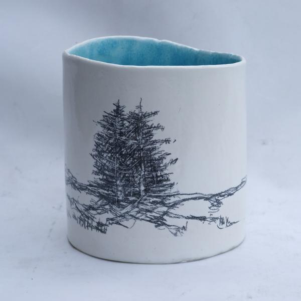 calleryceramics's tweet photo. Porcelain vessels available on our online shop https://t.co/C7lS4VkKvC #ceramics #sligo #irishdesign #madeinsligo https://t.co/DtDgdILHvr