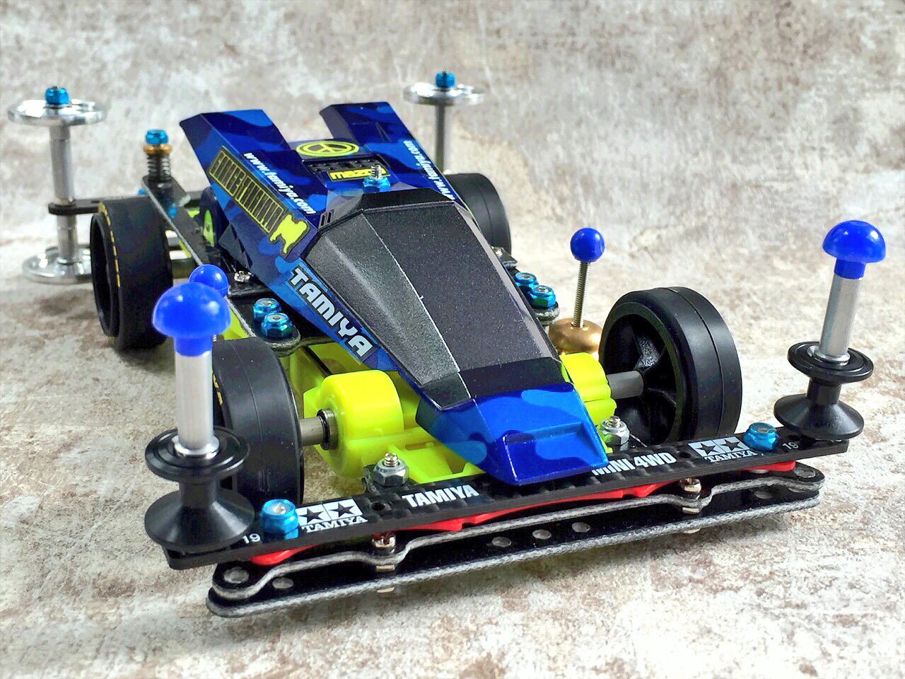 時速56kmタミヤ田宮ミニ四駆サンダードラゴン提灯カスタム完成品 タミヤ 1/32 レーサーミニ四駆シリーズ サンダードラゴンJr