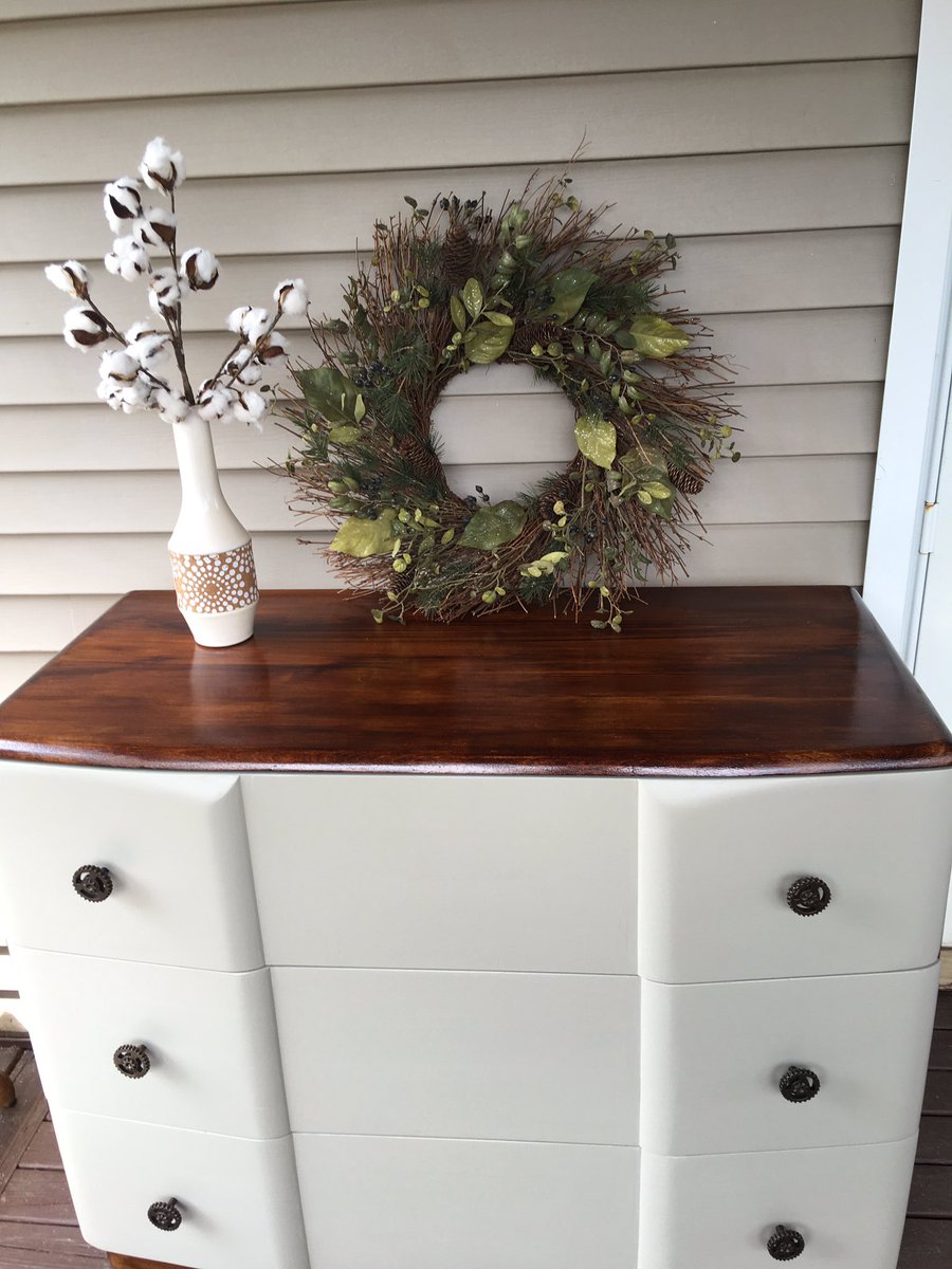 Barb313carm's tweet photo. #midcentury #refinished https://t.co/IrOM3gSHNZ