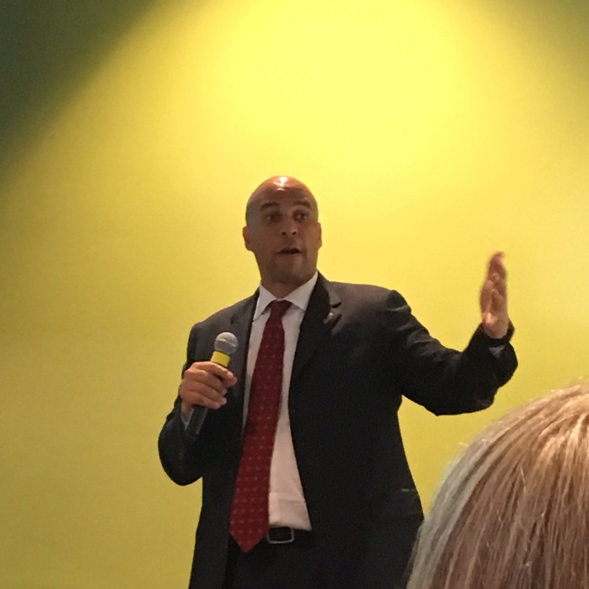 AliciaBuksar's tweet photo. Loved having @CoryBooker at the office today! #proudlymars #madeinnj #onesweetjob https://t.co/1YC5dXfF8U