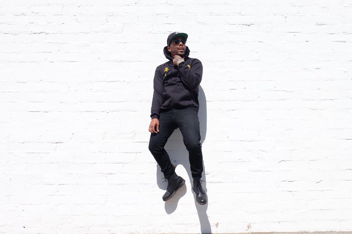 HXLTMUSIC's tweet photo. @drmartensofficial got me feeling like I can fly with these new #dmlite docs! Thank you! #drmartens https://t.co/QX9HnomvGG
