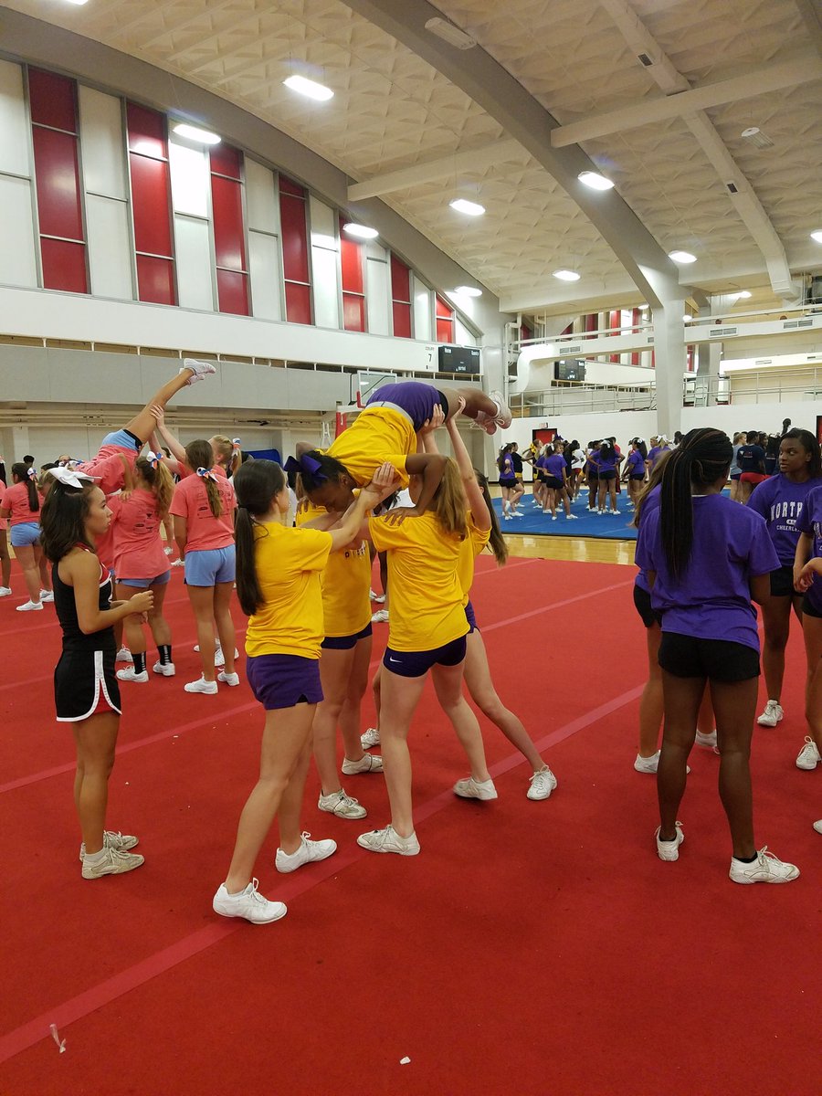 RHSPirateCheer's tweet photo. Trying new stunts!! https://t.co/8oxLQ1BBzE