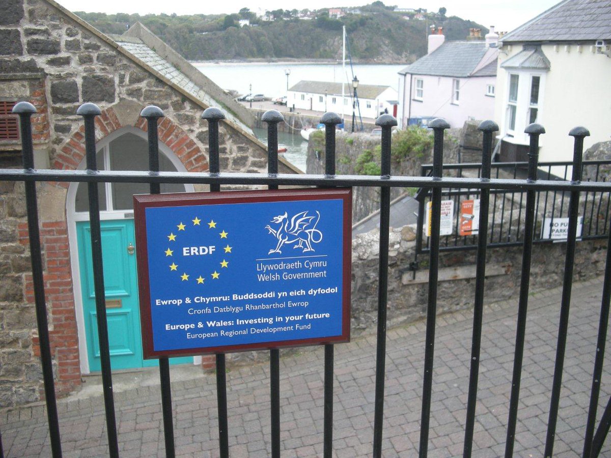 #Tenby harbour enhancement @Pembrokeshire @wefowales @visitwales. Please join in and tweet your #EUinUK sign!