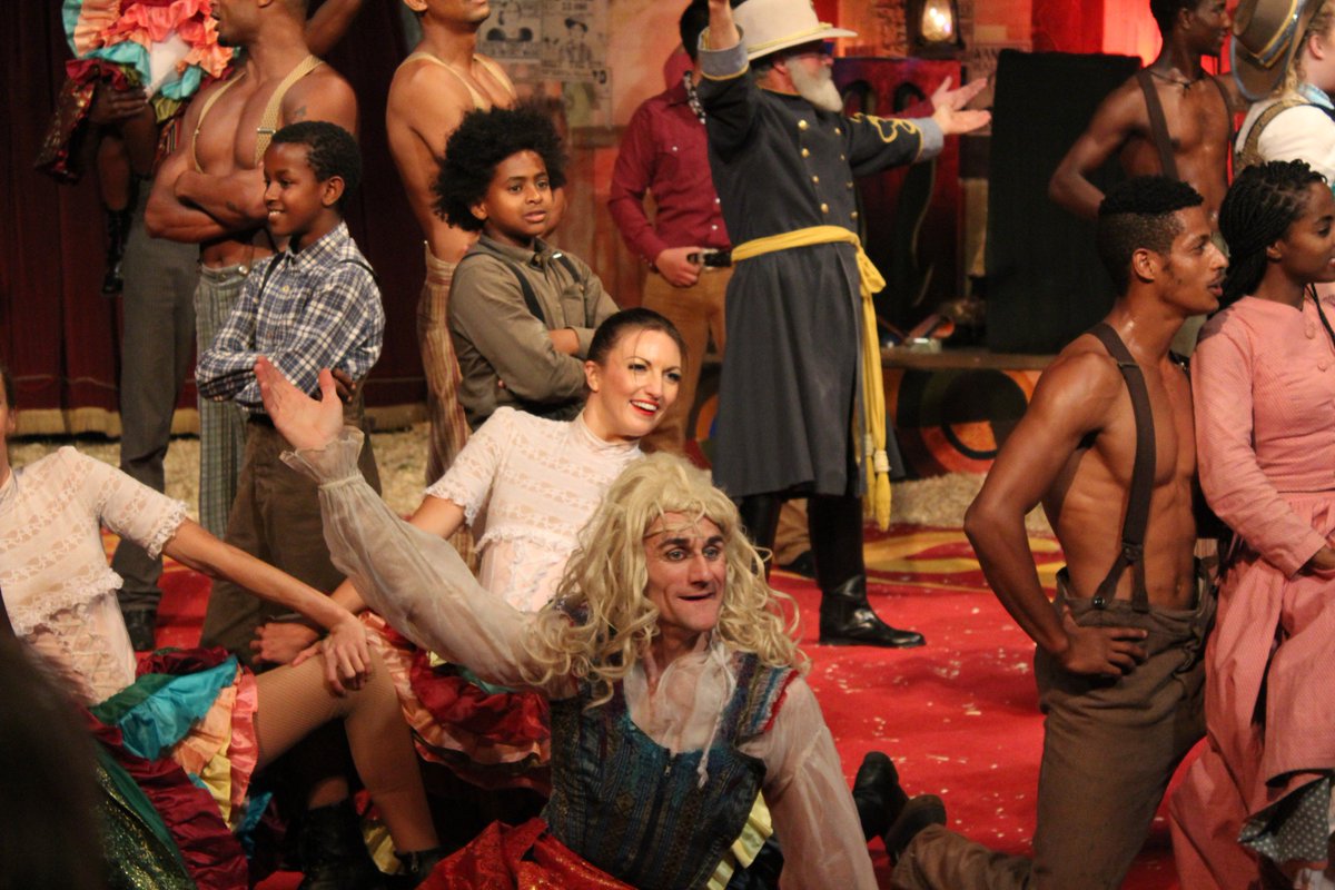 Our <a href="/giffordscircus/">Giffords Circus</a> blog by our guest blogger The Aussie Cobber is now live! 

thecotswoldsgentleman.co.uk/blog/giffords-…