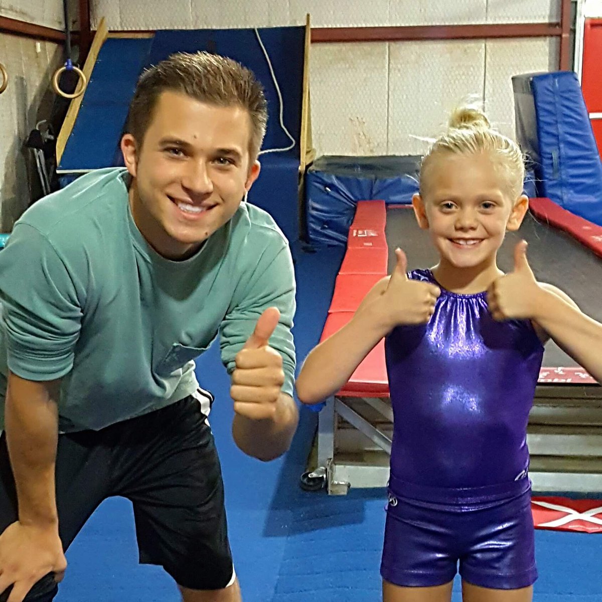 mskarirose's tweet photo. #jaywallis #cbs19 #kytx #anythingyoucando #challengeaccepted #avanino @kytxcbs19 @KYTXJayWallis https://t.co/nHJ0UIoAKX