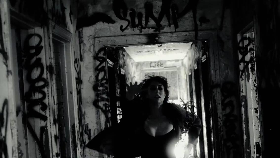 Album review: Hannah Georgas - For Evelyn. <a href="/hannahmusic/">Hannah Georgas</a> gives us a strong &amp; ambitious album. bit.ly/2aiTrql