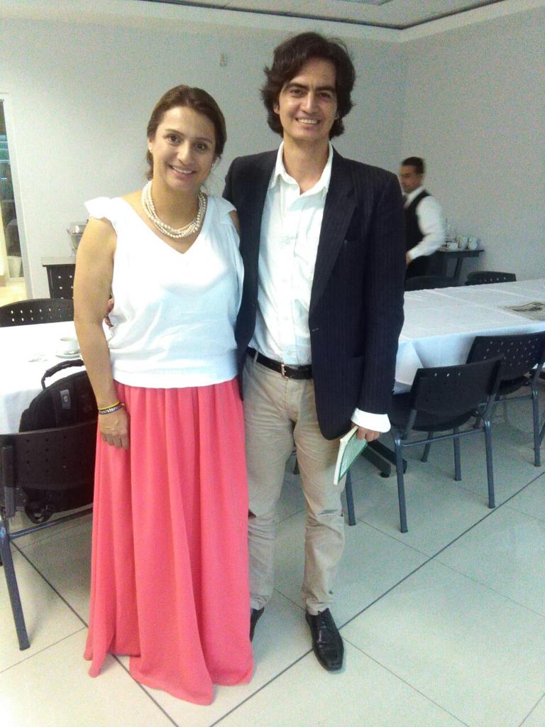 OscarHendrixHN's tweet photo. Fenomenal disertación de la Senadora @PaolaHolguin sobre Políticas Públicas de Seguridad en el #FDU2016 https://t.co/MMeSeFjxCb