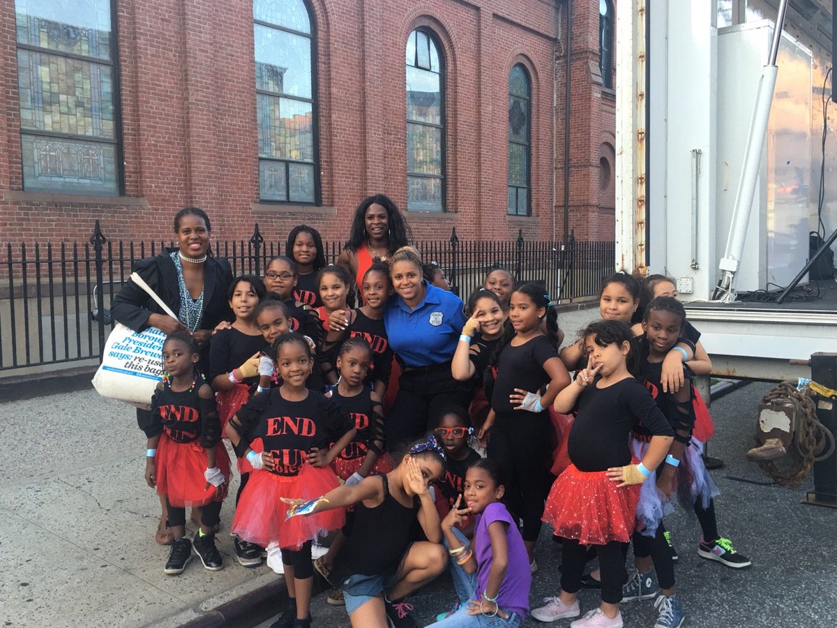 NYPD26Pct's tweet photo. Thank you to all who came out to celebrate #NationalNightOut We couldn't keep West #Harlem safe without your support https://t.co/JsF1izSq4f