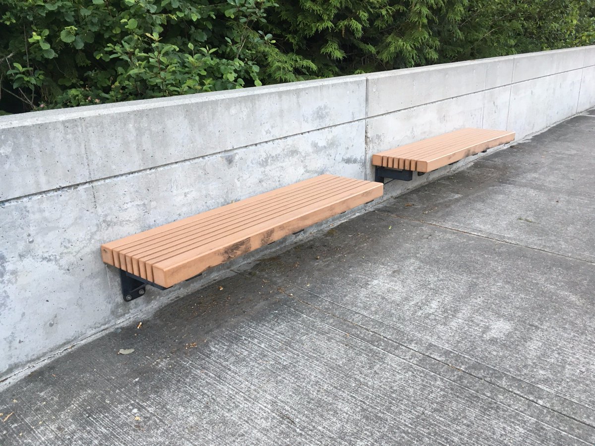 benchesofissy's tweet image. These benches in the highlands make great use of the blank cement rails of a bridge. There are 4 pairs so 8 total.