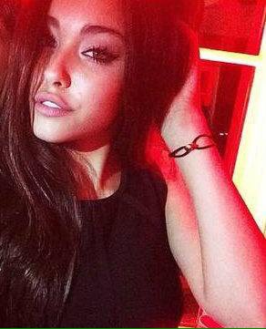archivemadison's tweet photo. Red Light let's stop 🚨 https://t.co/2nYJRSqeHO