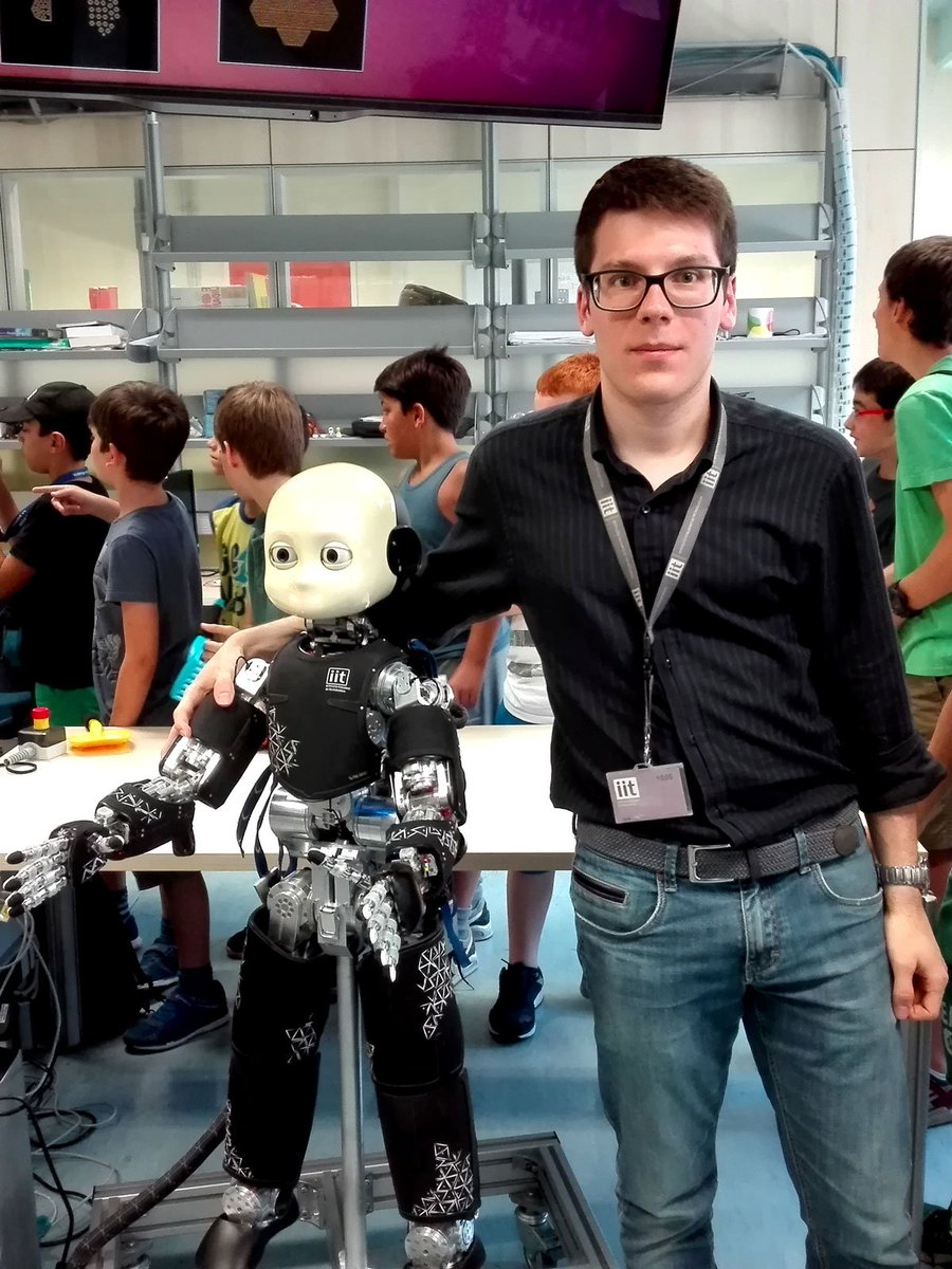 hackingbytes_'s tweet image. Spent a week in Rapallo as a teacher for a #robotics camp and visited IIT in Genoa. Story: hbb.pw/hwcamp