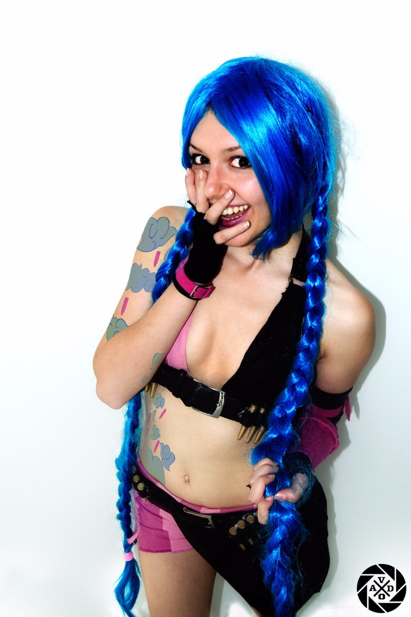 VOADxProjects's tweet photo. Jinx [@LeagueOfLegends]
Cosplayer:@SelediaCosplay 
Photo:@VOADxProjects
#Photography #Cosplay #GameBoss16 https://t.co/A1Mztjc58T