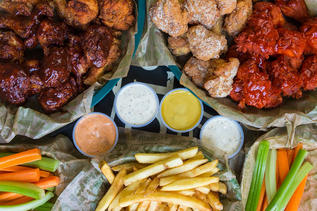 WingstopMexico's tweet photo. ¡Alitas para compartir...! 😎💕🍗🍖#wingstopmiamor #QuieroMisWingstop #WingstopMeEncantas https://t.co/KQwWlxky0c