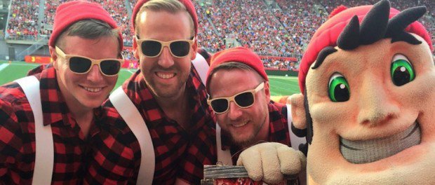3DownNation's tweet photo. #Riders banning flannel for home game against #Redblacks https://t.co/A1nWZmZ1qU https://t.co/BXRz0QquRd