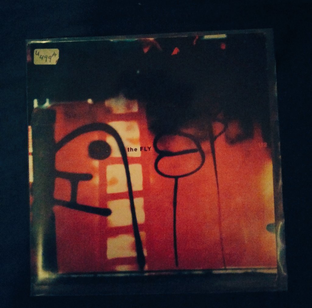 bonojour's tweet photo. tagged by @CathalU2ie to pick a U2 item with FLY. Bit predictable.
I tag @mullenedge with the word PINT. #U2Game https://t.co/k5BAuL9Sme
