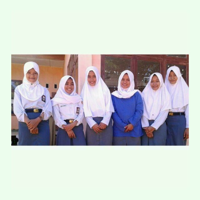 Rfkaa_u's tweet photo. Karena seorang teman tidak harus punya hal-hal baru yang harus di pamer #lvyu #FAM[ILY] #XIIipa2 https://t.co/JHWEiD136p