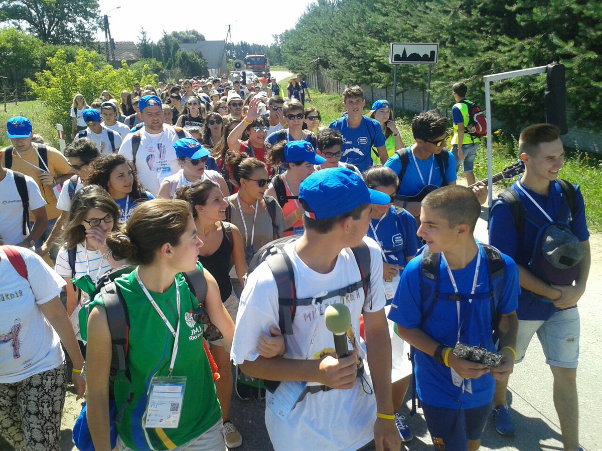 PastGiovGe's tweet photo. Pellegrinaggio a Blotnica#radom #diariogmg #wyd #sdm #krakow @IlCittadinoGe @sdm2016radom @LiguriaGiovani @gmg_it https://t.co/5VzMVuWXGi