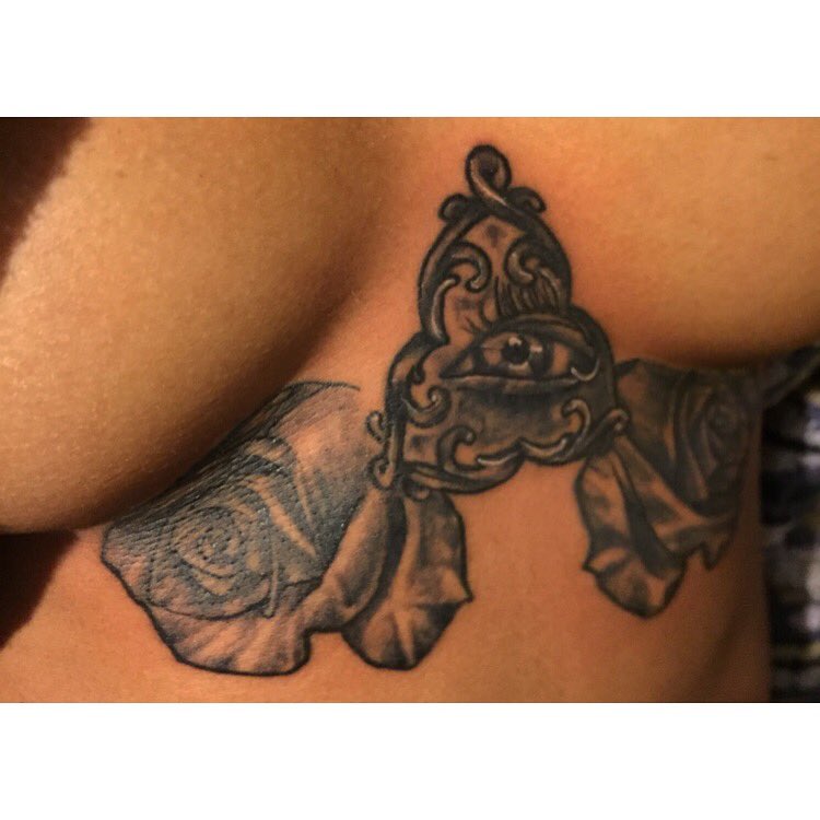 TStreets741ST's tweet photo. #TonyTattoo
Tattooing Until 6Pm Tomorrow
๐STL,MO
IG : #Tony_JonesJr ( Link In bio) https://t.co/ThBiNLpEMZ