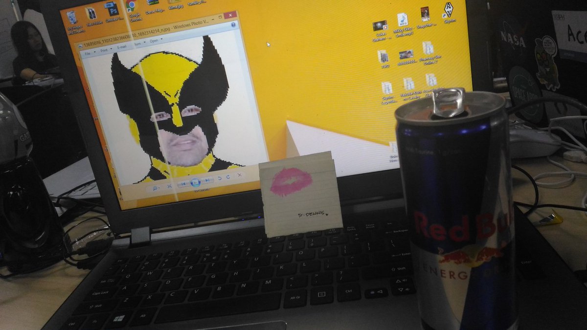QWERTYnfinity's tweet photo. Three things that kept me alive for 2 days straight. #FreelancerHackathon #HackzillaInManila https://t.co/ognw4xrwCq
