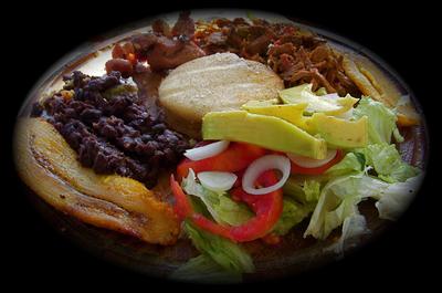 morocho2000's tweet photo. @ccmetropolis El plato tipico es la Tostada Caroreña mi nombre es Jean Carlos Gonzalez 19264816 Contacto:02512660477 https://t.co/CZPsydTh3x