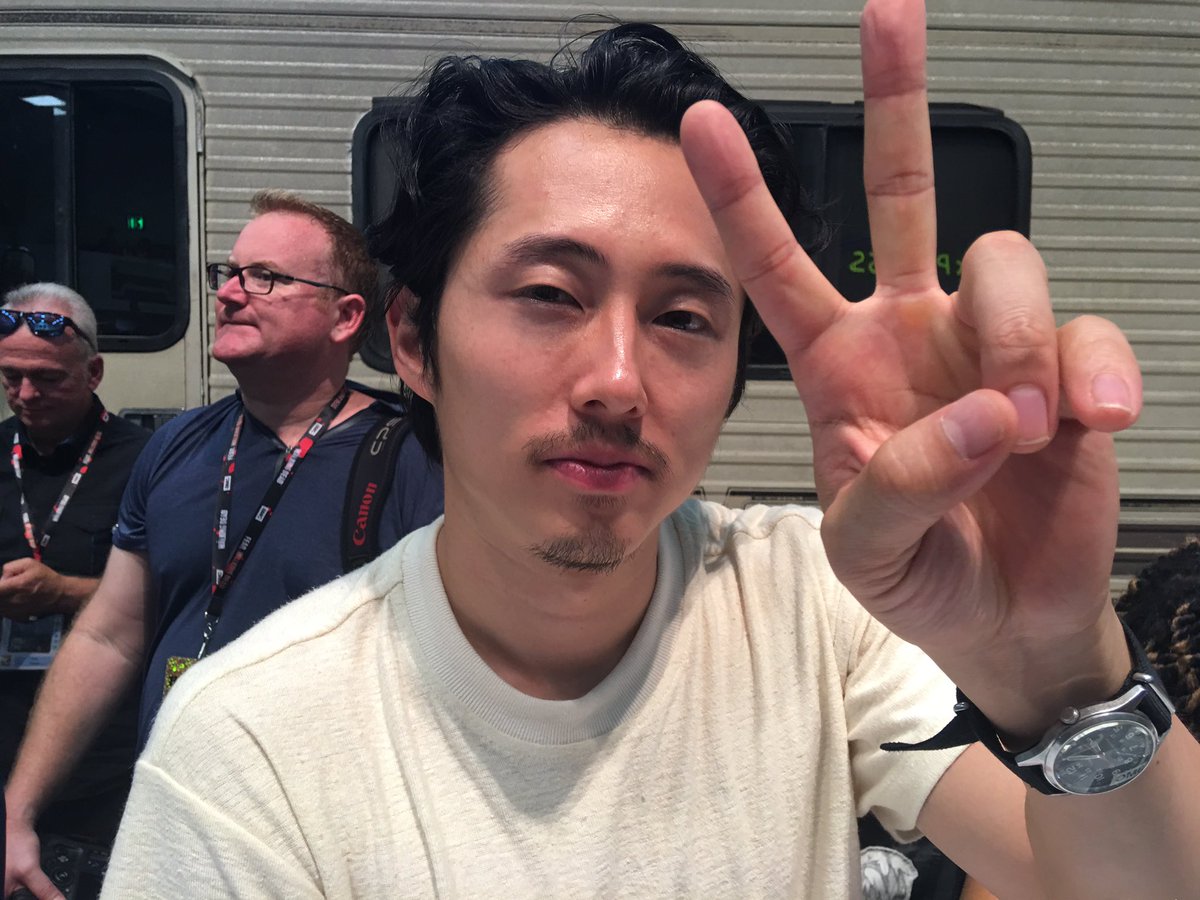 HotTopic's tweet photo. The Walking Dead cast at #SDCC2016! Who's ready for October 23?! #HTConWatch #hottopic #TWD (3/4) https://t.co/FRlzD1xvpv